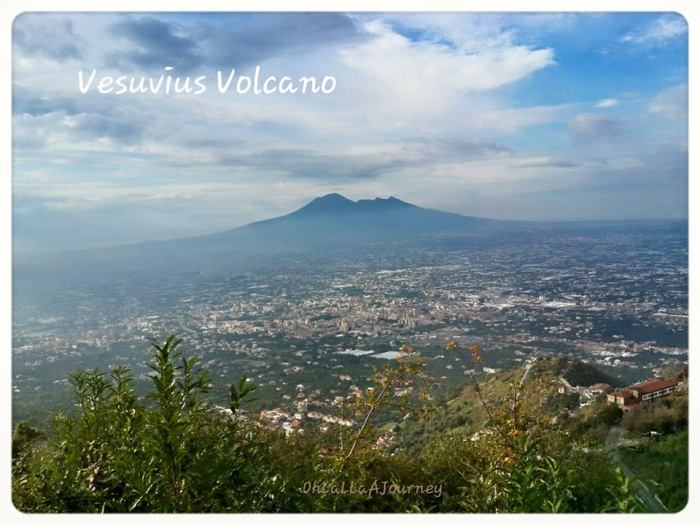 17-01 Italy-Vesuvius volcano